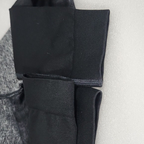 Gymshark Adapt Ombre Seamless LS Crop Top Black/Black Marl Small - Picture 7 of 11